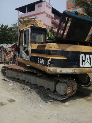 ขายยกหรือแยกขายCAT320LC 3 คันKOBELCO SK200-3 บูมยาว 1 คัน