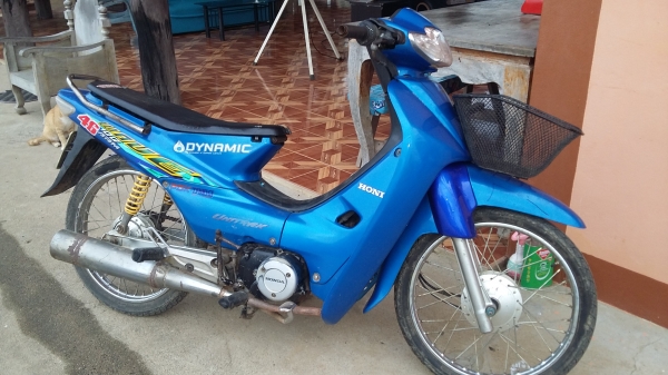 ขายฮอนด้าเวฟ100เครื่องเเน่น ทะเบียนพร้อมโอน ขาด1ปี