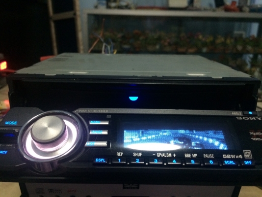 SONY CDX-GT71W รุ่นใหญ่ MP3-RW CD-RW FMคลื่นไทย AUX ปรีเอ้า3ชุด Bus Audio in1ชุด ไฟปุ่ม2สี หน้าจอไฟฟ้า ปรับระดับได้3ระดับ กราฟฟิกหน้าจอ สภาพสวย มือ2 อเมริกา