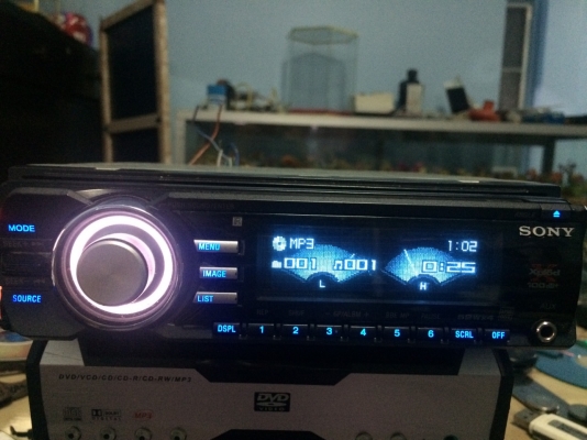 SONY CDX-GT71W รุ่นใหญ่ MP3-RW CD-RW FMคลื่นไทย AUX ปรีเอ้า3ชุด Bus Audio in1ชุด ไฟปุ่ม2สี หน้าจอไฟฟ้า ปรับระดับได้3ระดับ กราฟฟิกหน้าจอ สภาพสวย มือ2 อเมริกา