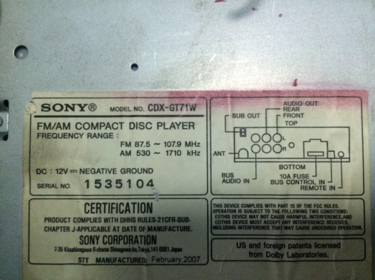 SONY CDX-GT71W รุ่นใหญ่ MP3-RW CD-RW FMคลื่นไทย AUX ปรีเอ้า3ชุด Bus Audio in1ชุด ไฟปุ่ม2สี หน้าจอไฟฟ้า ปรับระดับได้3ระดับ กราฟฟิกหน้าจอ สภาพสวย มือ2 อเมริกา