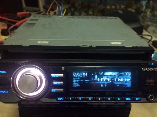 SONY CDX-GT71W รุ่นใหญ่ MP3-RW CD-RW FMคลื่นไทย AUX ปรีเอ้า3ชุด Bus Audio in1ชุด ไฟปุ่ม2สี หน้าจอไฟฟ้า ปรับระดับได้3ระดับ กราฟฟิกหน้าจอ สภาพสวย มือ2 อเมริกา