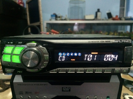 Alpine CDA-9830 รุ่นใหญ่ MP3-RW CD-RW FMคลื่นไทย หน้าจอไฟฟ้าปรับระดับได้3ระดับ ปรีเอ้า3ชุด คุมกล่องCD มือ อเมริกา