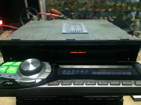 Alpine CDA-9830 รุ่นใหญ่ MP3-RW CD-RW FMคลื่นไทย หน้าจอไฟฟ้าปรับระดับได้3ระดับ ปรีเอ้า3ชุด คุมกล่องCD มือ อเมริกา