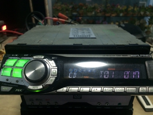 Alpine CDA-9830 รุ่นใหญ่ MP3-RW CD-RW FMคลื่นไทย หน้าจอไฟฟ้าปรับระดับได้3ระดับ ปรีเอ้า3ชุด คุมกล่องCD มือ อเมริกา