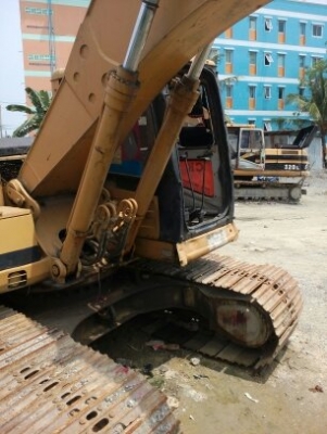 ขายยกหรือแยกขายCAT320LC 3 คันKOBELCO SK200-3 บูมยาว 1 คัน