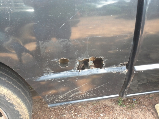 L 200ปี37    เครื่องดี   แอร์เย็น  ช่วงล่างดี  แชชชีสวย     ทะเบียนขาด2ปี