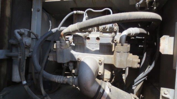 ขายค่ะ HITACHI EX200-5  ใบแทรค80 มีลายหัวกระแทก สภาพสวย นำเข้าโดยตรงจากญี่ปุ่นมีเอกสารรับรองการนำเข้า