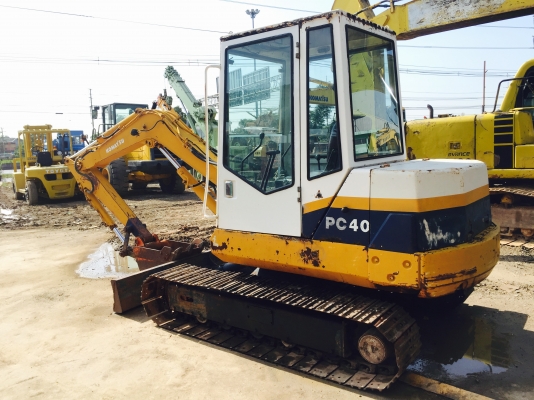 ขายKOMATSU PC40-6 เก่านอก รถสวยพร้อมใช้