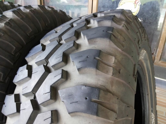 ขายยาง mud maxxis bighorn 762 ขนาด 33x12.5 ขอบ 15 ปี 2014