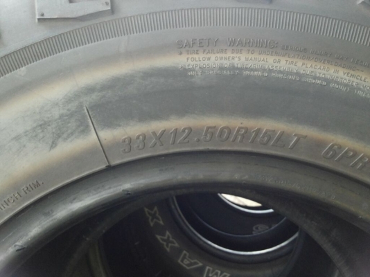 ขายยาง mud maxxis bighorn 762 ขนาด 33x12.5 ขอบ 15 ปี 2014