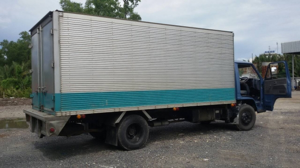 ISUZU-115.ปี37ตู้ทำความเย็น-ช่วงยาว5เมตร-สภาพสวยพร้อมใช้-ราคา-375,000-