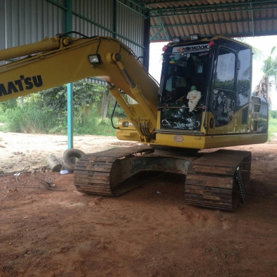 ขายดาวน์รถแบคโฮ KOMATSU  pc 130-8ทำงาน 5,&times;&times;&times;ชม. ราคา 380,000 ผ่อน  77,400&times;27 090-772-3710 090-772-3708