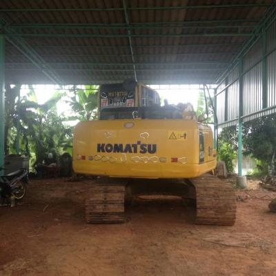 ขายดาวน์รถแบคโฮ KOMATSU  pc 130-8ทำงาน 5,&times;&times;&times;ชม. ราคา 380,000 ผ่อน  77,400&times;27 090-772-3710 090-772-3708