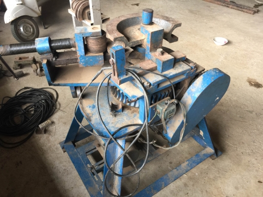 เครื่อง ดัดเหล็กท่อแป๊ป ดัดท่อไอเสียรถยนต์ (อุปกรณ์ครบ)