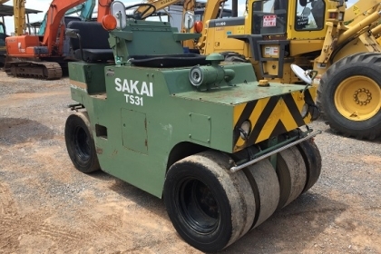 ขายรถบดล้อยาง SAKAI TS 31 รุ่นใหม่ พร้อมใช้งาน นำเข้าจากญี่ปุ่น ติดต่อคุณ อิทธิวัฒน์ 095-7467778