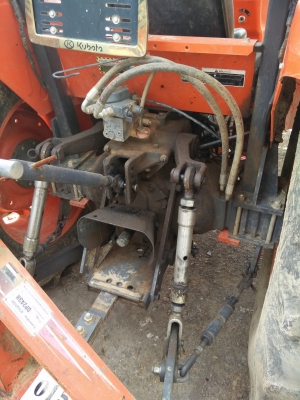 ขายแทรกเตอร์ KUBOTA M6040SU พร้อมผาน DP243H ตัวรถสวยสภาพดี