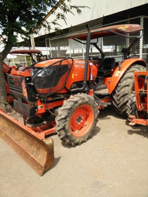 ขายแทรกเตอร์ KUBOTA M6040SU พร้อมผาน DP243H ตัวรถสวยสภาพดี