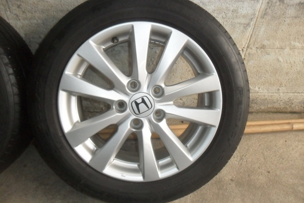 ล้อแม็ก 16นิ้ว 5รู114 ฮอนด้า พร้อมยาง สวยๆ 4 ล้อ ราคา 5800 บาท ล้อแม็ก 16นิ้ว 5รู114 ฮอนด้า พร้อมยาง สวยๆ 4 ล้อ ราคา 5800 บาท