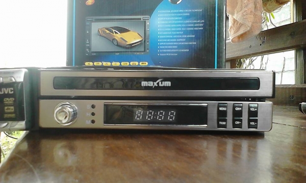 mp3 JVC + จอ มีรีโมท ทั้งสองเครื่อง mp3 JVC + จอ มีรีโมท ทั้งสองเครื่อง