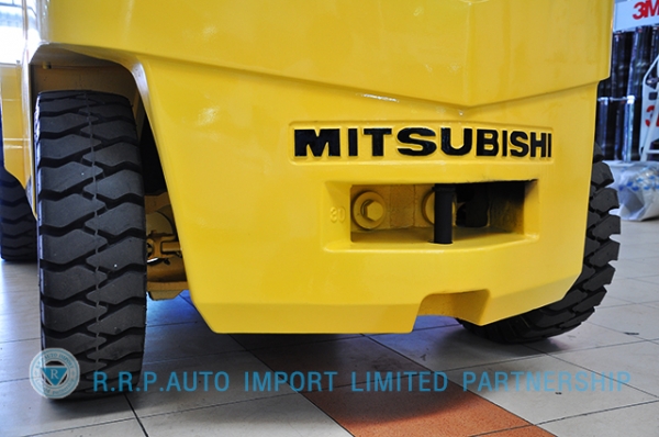 ขายรถโฟล์คลิฟท์มือสอง MITSUBISHI GRENDIA รุ่น FD30T  ราคา xxx,xxx บาท นำเข้าจากประเทศญี่ปุ่น 100\% ไม่เคยใช้งานในประเทศไทย