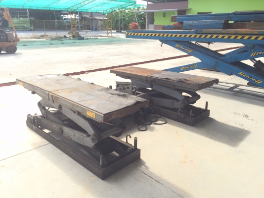 ขายลิฟท์ยกรถ Hitachi มือสองญี่ปุ่น ยกได้2.5ตัน