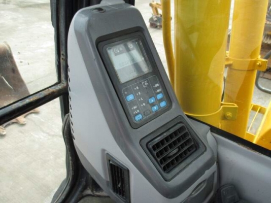 ขายแม็คโคร KOMATSU PC 130-7 ทำงาน 5234 ชั่วโมง แทร็คกว้าง 70 CM พร้อมใช้งาน นำเข้าจากต่างประเทศ ติดต่อ คุณอิทธิวัฒน์ 095-7467778 ครับ