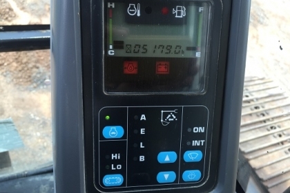 ขายแม็คโคร KOMATSU PC 130-7 ทำงาน 5234 ชั่วโมง แทร็คกว้าง 70 CM พร้อมใช้งาน นำเข้าจากต่างประเทศ ติดต่อ คุณอิทธิวัฒน์ 095-7467778 ครับ