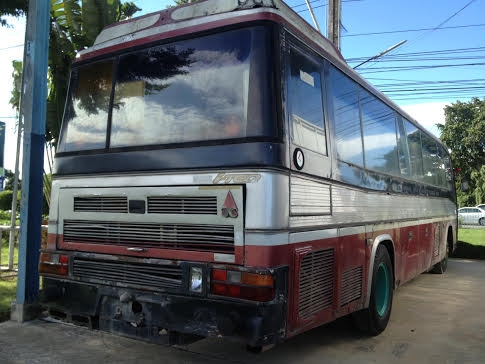 รถบัส เครื่องยนต์ 195 แรงม้า 33ที่นั่ง มีแอร์ มีทะเบียน