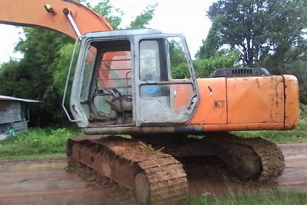 ขายแบคโค HITACHI 200-2 สภาพพร้อมใช้งาน เอกสารใบอินวอร์ย สนใจโทร 090-8588220คุณนะ 093-3258446คุณบิว หรือเข้าดูสินค้าอื่นๆได้ที่ www.truck.in.th/498 หรือเพจFacebook ณรงค์ ซื้อขายรถมือสอง (เว็บไซต์ส่วนตัว) หรือFacebook ตลาดรถมือสอง คุณนะ