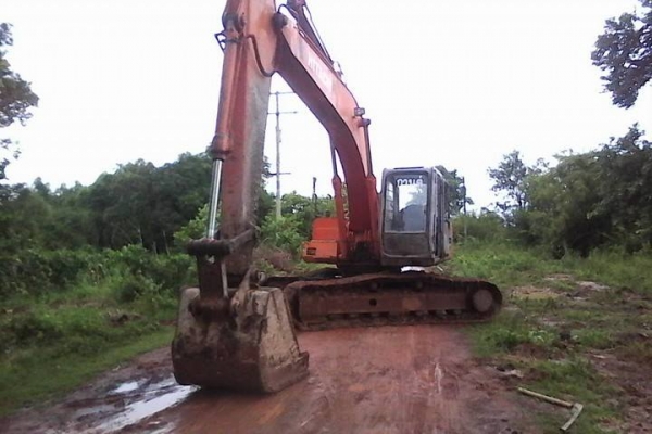 ขายแบคโค HITACHI 200-2 สภาพพร้อมใช้งาน เอกสารใบอินวอร์ย สนใจโทร 090-8588220คุณนะ 093-3258446คุณบิว หรือเข้าดูสินค้าอื่นๆได้ที่ www.truck.in.th/498 หรือเพจFacebook ณรงค์ ซื้อขายรถมือสอง (เว็บไซต์ส่วนตัว) หรือFacebook ตลาดรถมือสอง คุณนะ