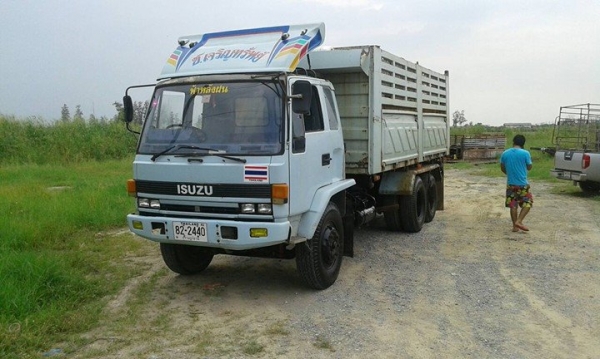 ขายดั้ม2เพลา ร็อกกี้175แรง เครื่องดีแคชซีสวย พ.เพาเวอร์ เบรกทิฟฟี่ ภายในสวย แอร์เย็น สภาพพร้อมใช้งาน เอกสารพร้อมโอน สนใจโทร 090-8588220คุณนะ 093-3258446คุณบิว หรือเข้าดูสินค้าอื่นๆได้ที่ www.truck.in.th/498 หรือเพจFacebook ณรงค์ ซื้อขายรถมือสอง (เว็บไซต์ส