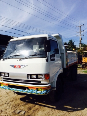 FC2w ดัมพ์ดิน ยาว 4 เมตร เครื่อง 120 แรงห้างแท้ รถสวยพร้อมใช้งานครับผม ราคาต่อรองได้ FC2w ดัมพ์ดิน ยาว 4 เมตร เครื่อง 120 แรงห้างแท้ รถสวยพร้อมใช้งานครับผม ราคาต่อรองได้