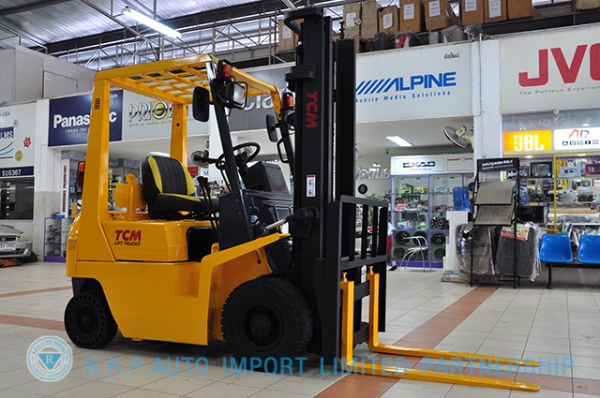 ขายรถโฟล์คลิฟท์มือสอง TCM  รุ่น FG15 ราคา 155,000 บาท นำเข้าจากประเทศญี่ปุ่น 100\% ไม่เคยใช้งานในไทย