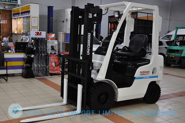 ขายรถโฟล์คลิฟท์มือสอง NISSAN รุ่น NL01 ราคา 215,000 บาทนำเข้าจากประเทศญี่ปุ่น 100\% ไม่เคยใช้งานในประเทศไทย