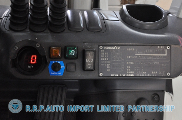 ขายรถโฟล์คลิฟท์มือสอง KOMATSU รุ่น FG30T ราคา 455,000 บาท นำเข้าจากประเทศญี่ปุ่น 100\% ไม่เคยใช้งานในประเทศไทย