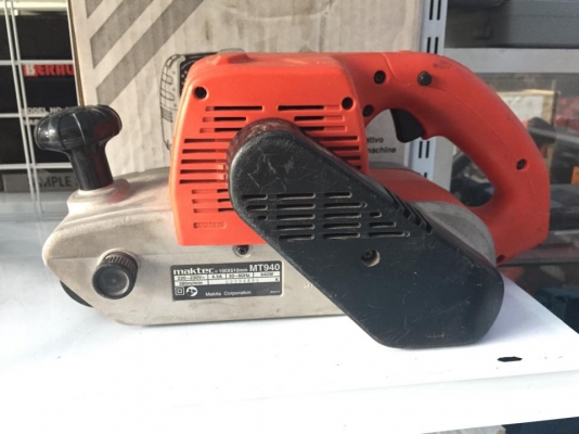 ขายเครื่องขัดกระดาษทราย MAKTEC MT940 มือสองครับ