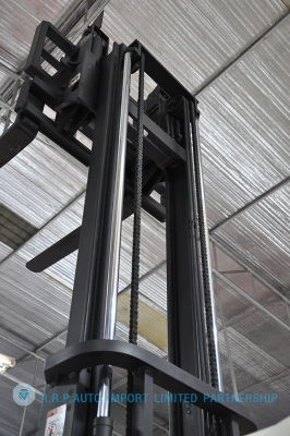 ขายรถโฟล์คลิฟท์มือสอง TCM รุ่น FHD25I3A  ราคา 445,000 บาท นำเข้าจากประเทศญี่ปุ่น 100\% ไม่เคยใช้งานในประเทศไทย