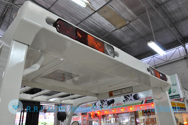 ขายรถโฟล์คลิฟท์มือสอง TCM รุ่น FHD25I3A  ราคา 445,000 บาท นำเข้าจากประเทศญี่ปุ่น 100\% ไม่เคยใช้งานในประเทศไทย