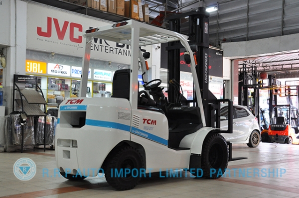 ขายรถโฟล์คลิฟท์มือสอง TCM รุ่น FHD25I3A  ราคา 445,000 บาท นำเข้าจากประเทศญี่ปุ่น 100\% ไม่เคยใช้งานในประเทศไทย