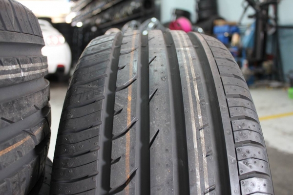 ยาง Continental ContiPremiumContact 2 245/55R17 (runfalt)