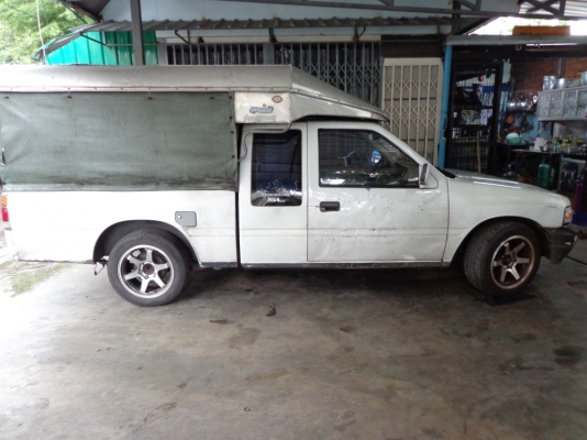 ขาย isuzu spacecab ปี95 มือ2 พวงมาลัยพาวเวอร์ แอร์เย็น ขาย110,000บาทโทร.0815818666ปรีชา