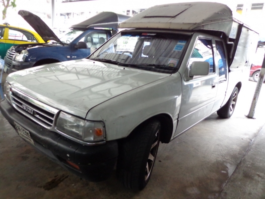 ขาย isuzu spacecab ปี95 มือ2 พวงมาลัยพาวเวอร์ แอร์เย็น ขาย110,000บาทโทร.0815818666ปรีชา