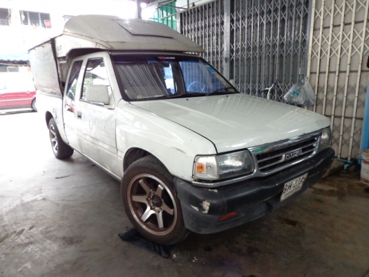 ขาย isuzu spacecab ปี95 มือ2 พวงมาลัยพาวเวอร์ แอร์เย็น ขาย110,000บาทโทร.0815818666ปรีชา