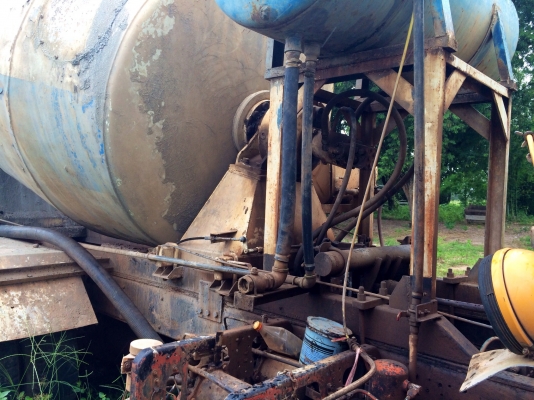 ขายด่วน รถโม่ปูน สิบล้อสองเพลา พร้อมใช้งาน  เอกสารพร้อม