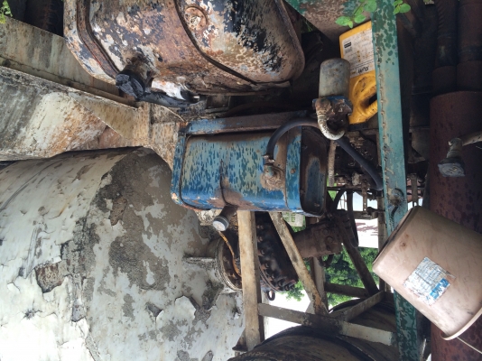 ขายด่วน รถโม่ปูน สิบล้อสองเพลา พร้อมใช้งาน  เอกสารพร้อม