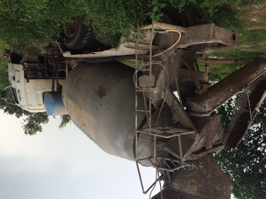 ขายด่วน รถโม่ปูน สิบล้อสองเพลา พร้อมใช้งาน  เอกสารพร้อม