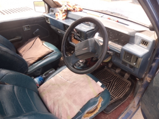 ขาย MITSUBISI แค็ปปี1993ขายตามสภาพ086-4457033ไม่ลดแล้วครับ