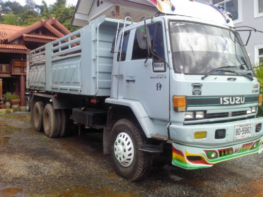 ขายรถบรรทุก 10 ล้อดัมพ์ ISUZU ROCKY 240 แรงม้านางฟ้าแท้ ราคา 980000