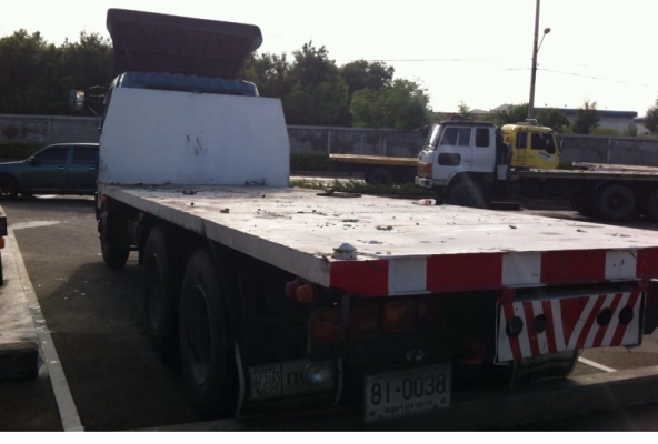 ขายรถสิบล้อ HINO พื้นเรียบ  6 สูบ  178 แรงม้า